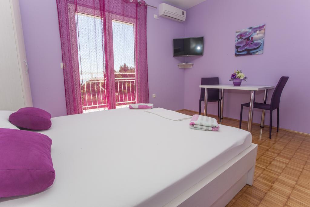 Villa Neda Makarska Exterior photo