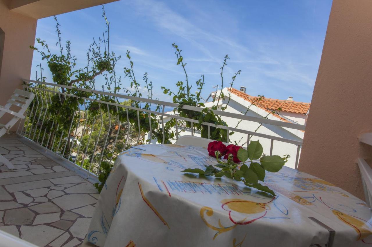 Villa Neda Makarska Exterior photo